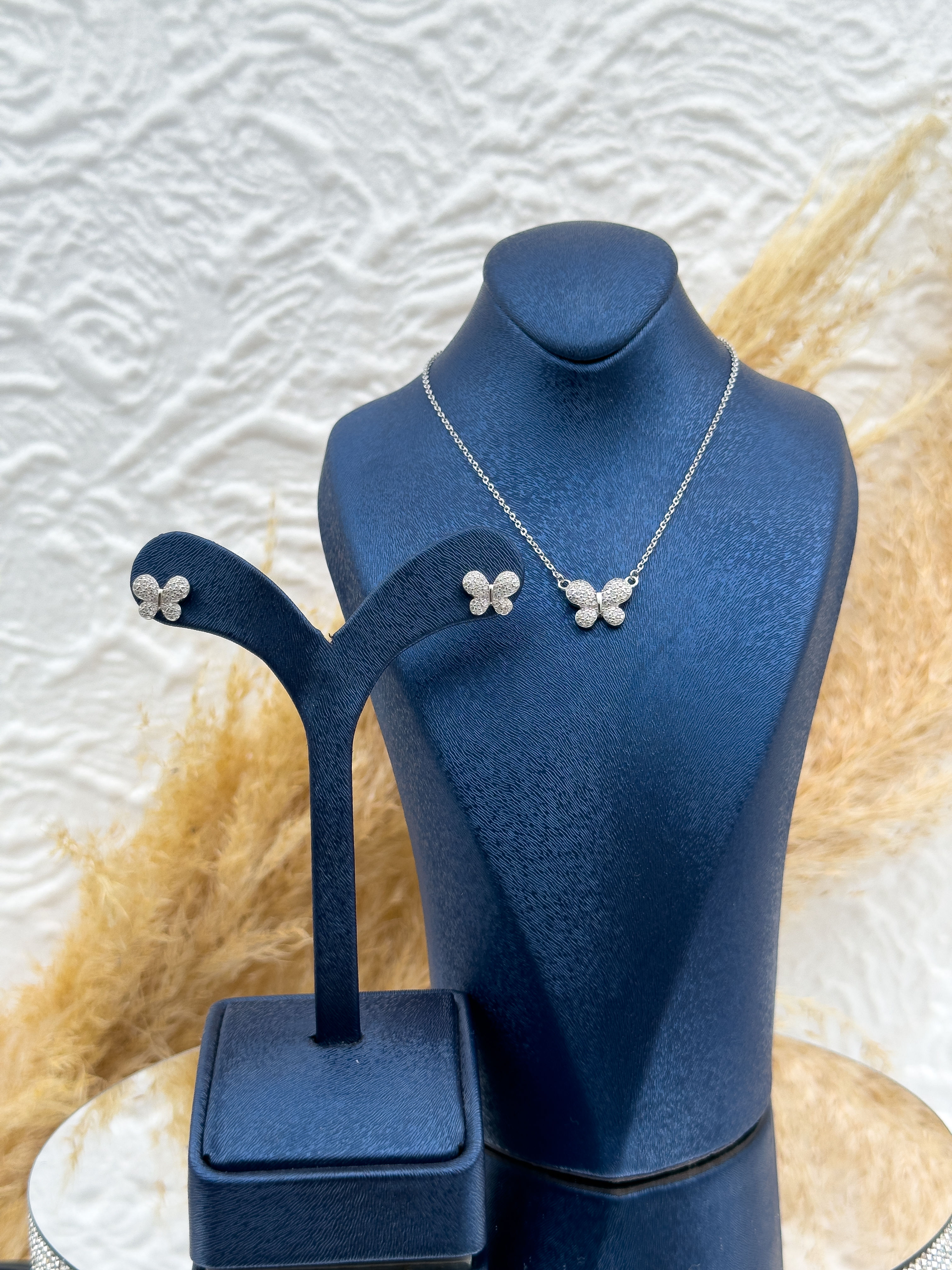 925 Ayar Gümüş Kelebek Modeli Taşlı Kolye Küpe 2’li Kadın Seti